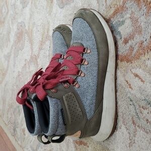 Merrell ashford classic chukka J17924 hiking boots